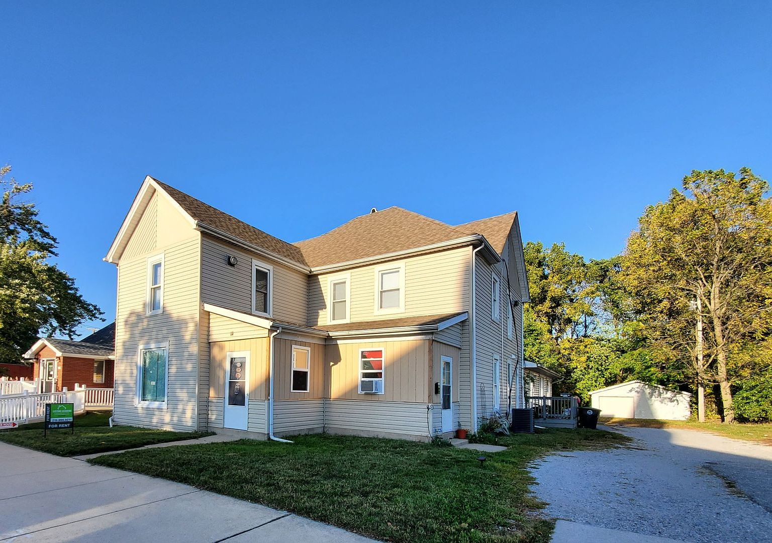 111 Center St 2F, Hobart, IN 46342 Zillow