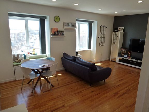 2nd image of 1479 Royce St #3A