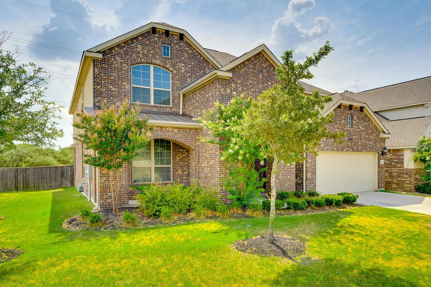 5 bed, 3.0 bath, 3628 sqft, $3,150 — Photo 1