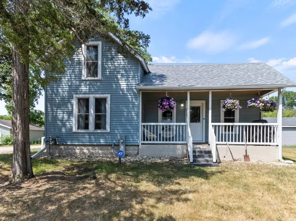 613 S Miller St, Oxford, WI 53952