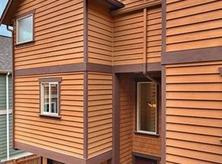 122 25th Ave E UNIT A, Seattle, WA 98112