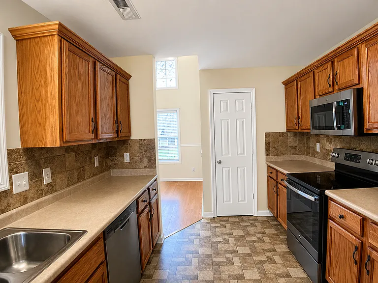 3443 Quicksilver Ln — Photo 6