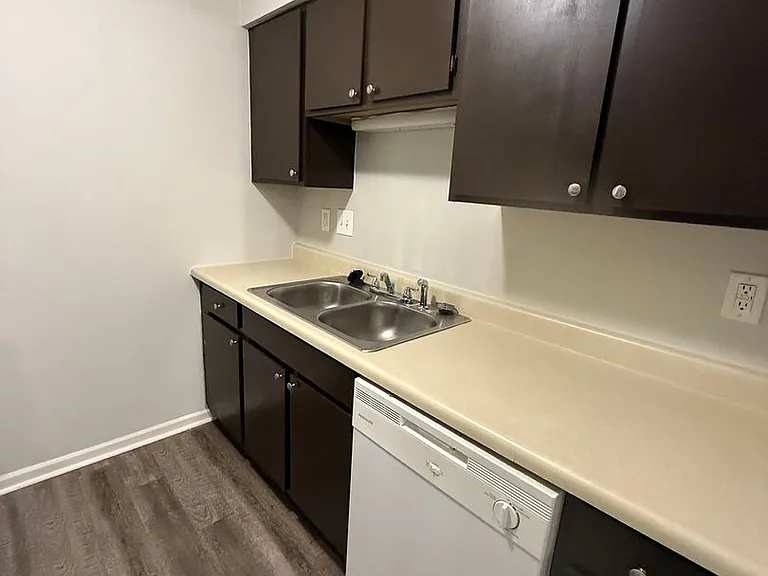 Foxfire West Apartments — Photo 14