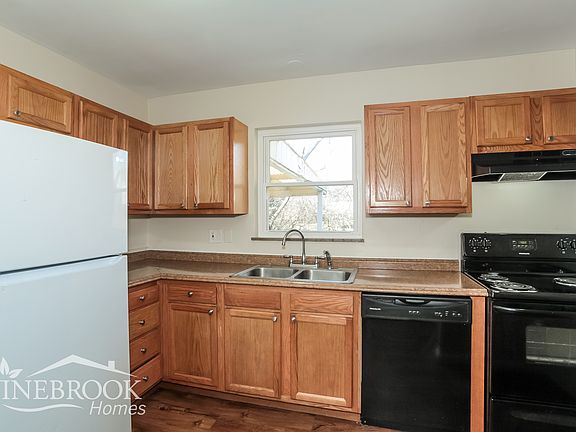 5th image of 1018 Redbird Dr
