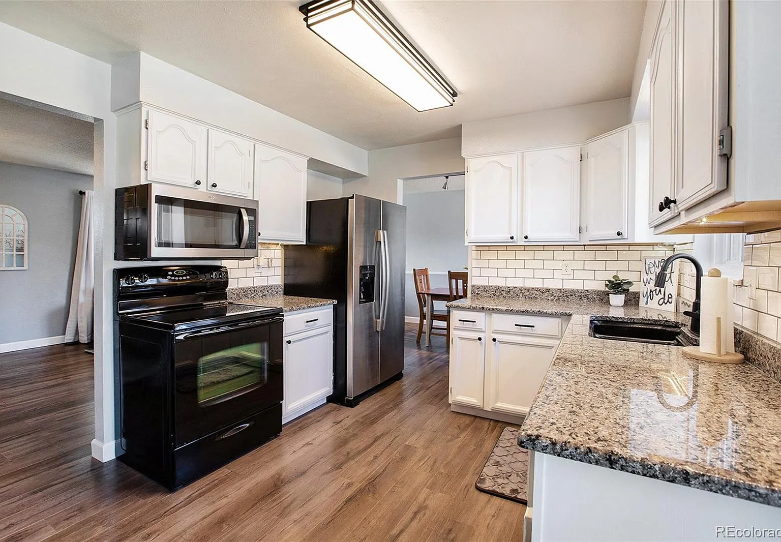 3 bed, 2.5 bath, 2132 sqft, $3,600 — Photo 3