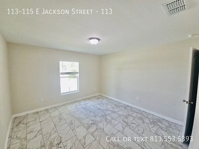 113-115 E Jackson St #113 — Photo 9
