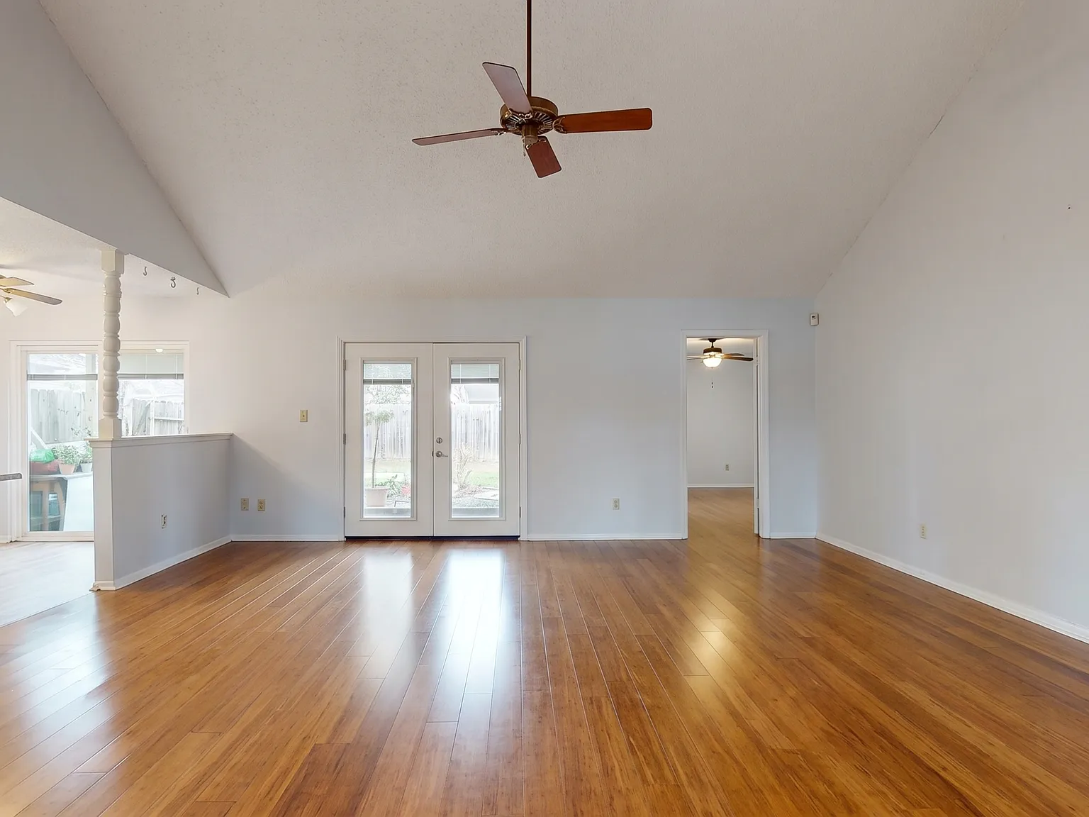 3 bed, 1752 sqft, $2,145 — Photo 4