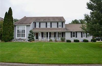 1st image of 52320 Clarendon Hills Dr