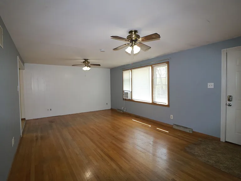 848 Church Ave — Photo 4