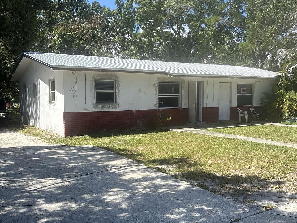 2nd image of 2105 Delaware Avenue