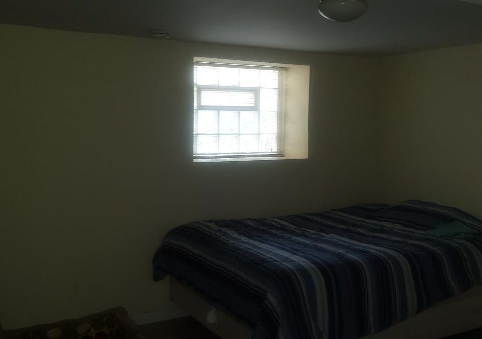 2nd image of 3226 N Sacramento Ave #G