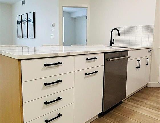 4th image of 160 S Moberly Rd #101