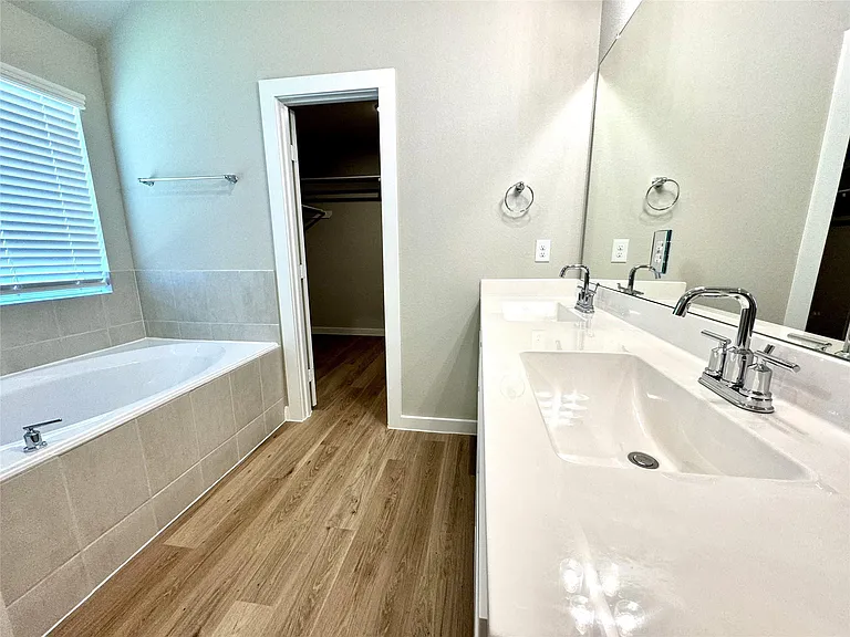 8615 Jetty Glen Dr — Photo 21