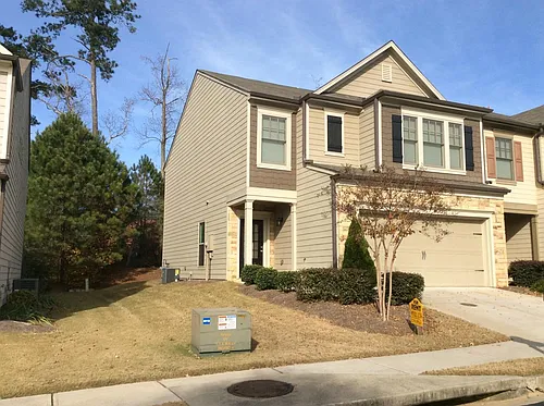 930 Township Cir Photo 1