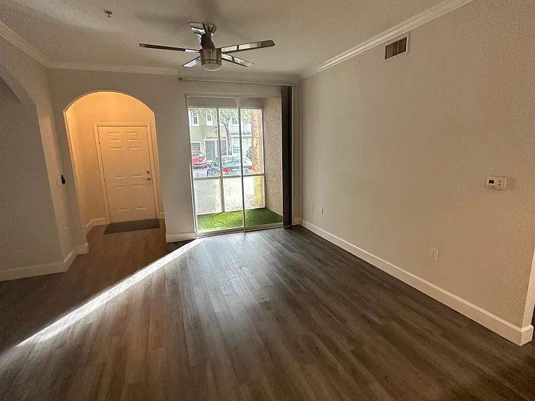 10075 Gate Pkwy N #103 — Photo 1