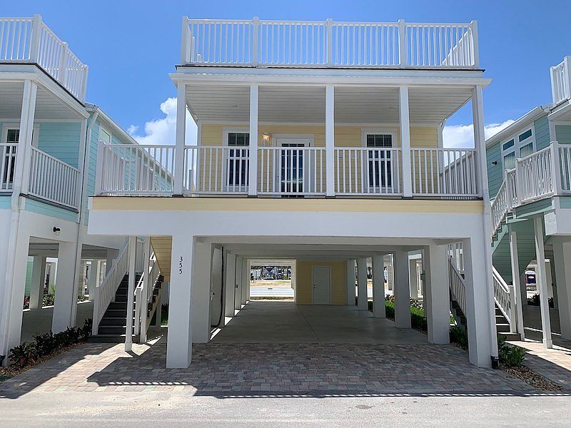 1st image of 400 Cabana Way