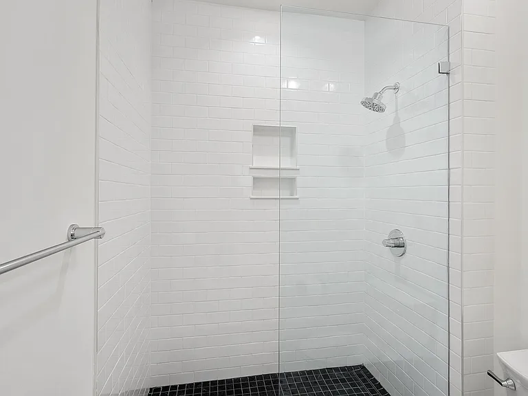 310 Arlington Ave #219 — Photo 13