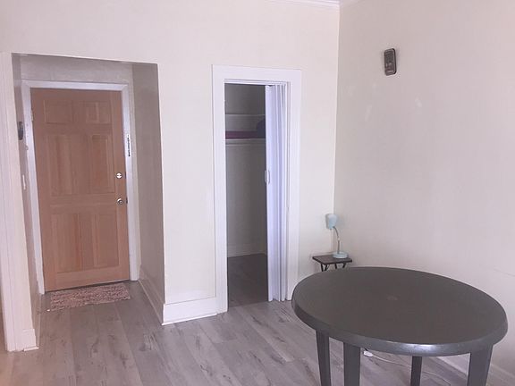 3rd image of 158 S Berendo St APT 204