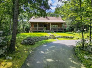 117 Jiley Hill Rd, Tiverton, RI 02878