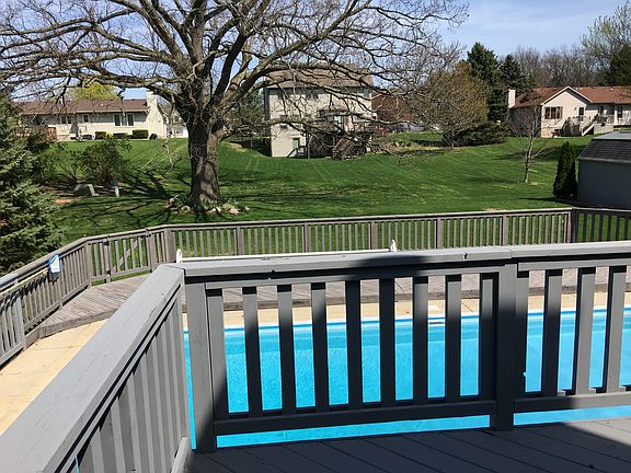 Deck overlooks 16x32 pool