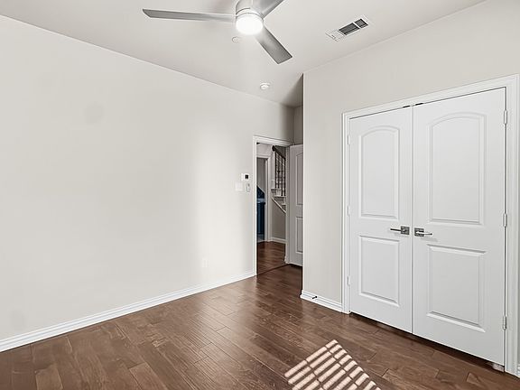 4th image of 6441 Naples Dr