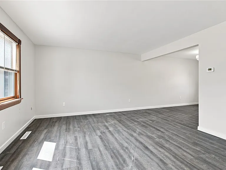 1685 Brodhead Rd #1 — Photo 3