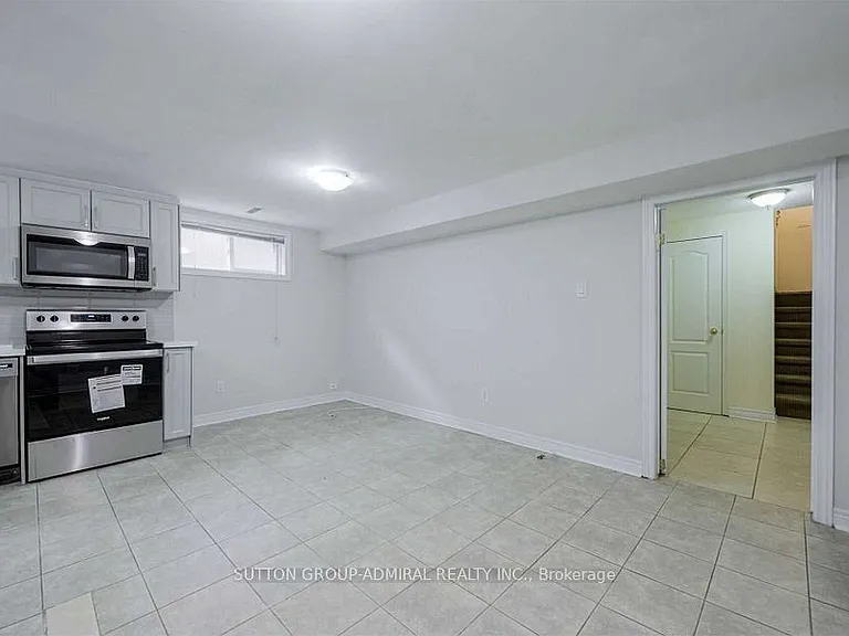 52 Farrell Ave #BASEMENT — Photo 11