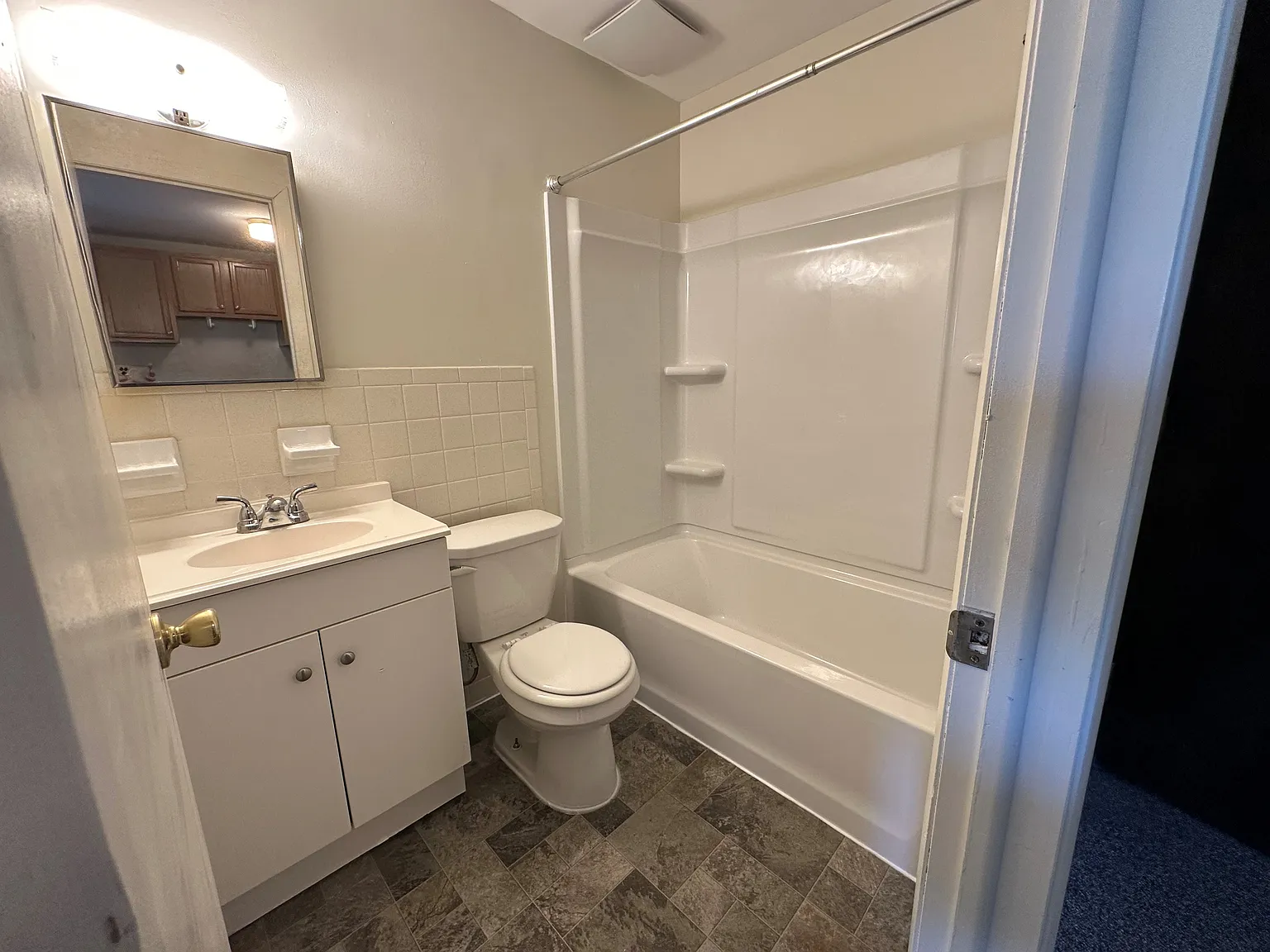 266 Essex Street — Photo 4