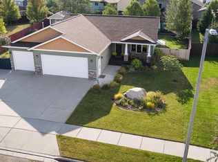 3020 Percheron Dr SE, Mandan, ND 58554