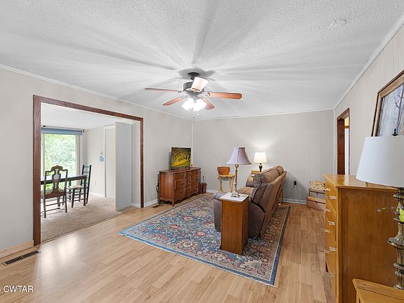 3rd image of 271 Ivey Rd