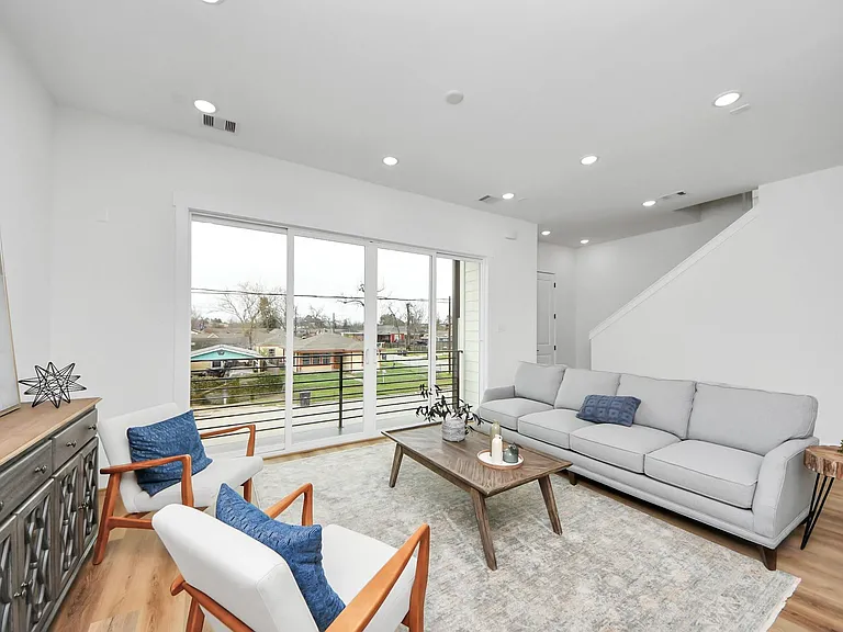 1216 English St — Photo 21