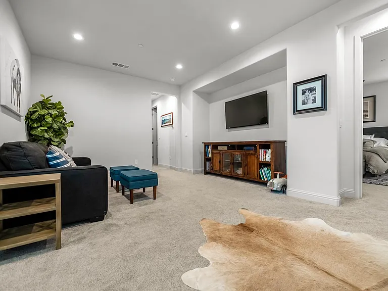 4411 S Ernest St — Photo 24