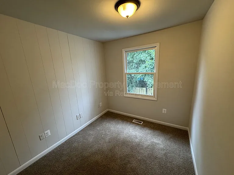 5140 Redbud Rd — Photo 13