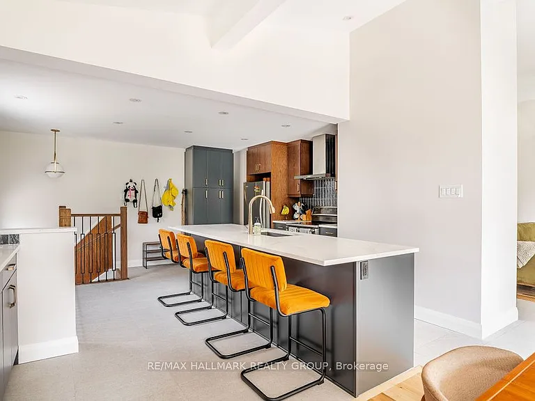 199 Lennox Park Ave — Photo 11