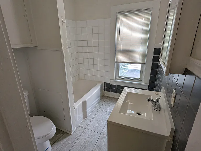 152 Pennsylvania Ave #1 — Photo 7