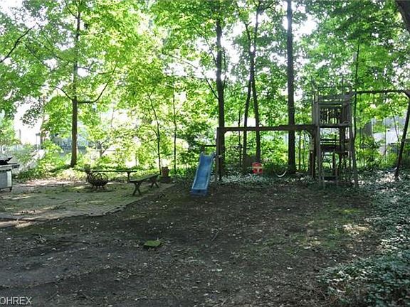 3rd image of 89 Conger Ave