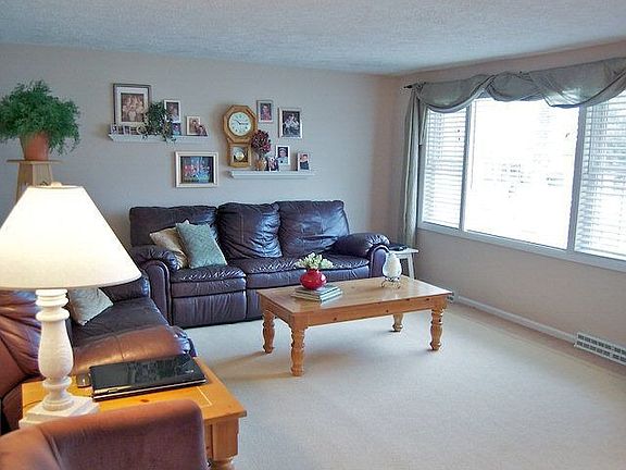 2nd image of 1026 Marianna Dr