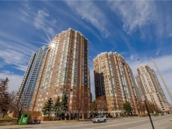 335 Webb Dr, Mississauga, ON