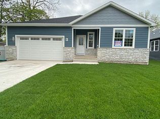 124 S 3rd Ave, Lombard, IL