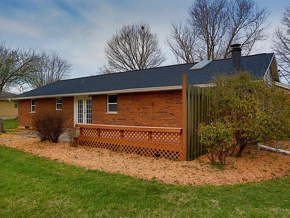 3rd image of 6359 Parkview Cir