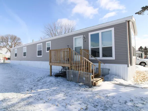 15 Randy Ave NE, Melrose, MN 56352