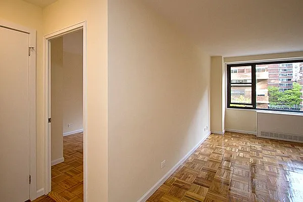 Rented by GoodRock Realty | media 15