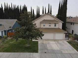 1015 Montgomery Ave, Los Banos, CA 93635