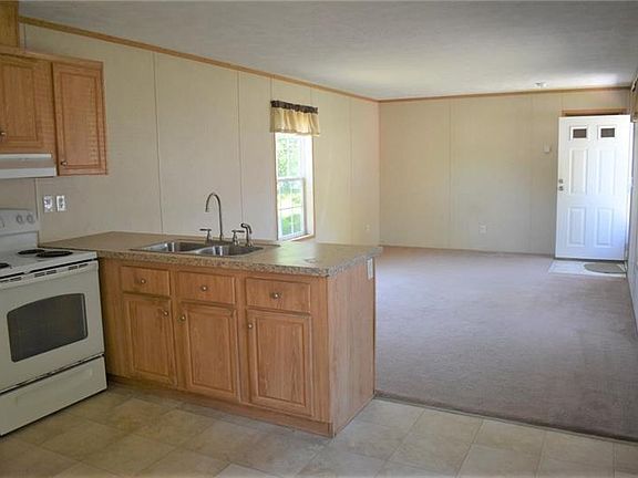 5th image of 137 Knobvue Dr