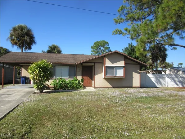 421 Broadway Ave, Lehigh Acres, FL 33972