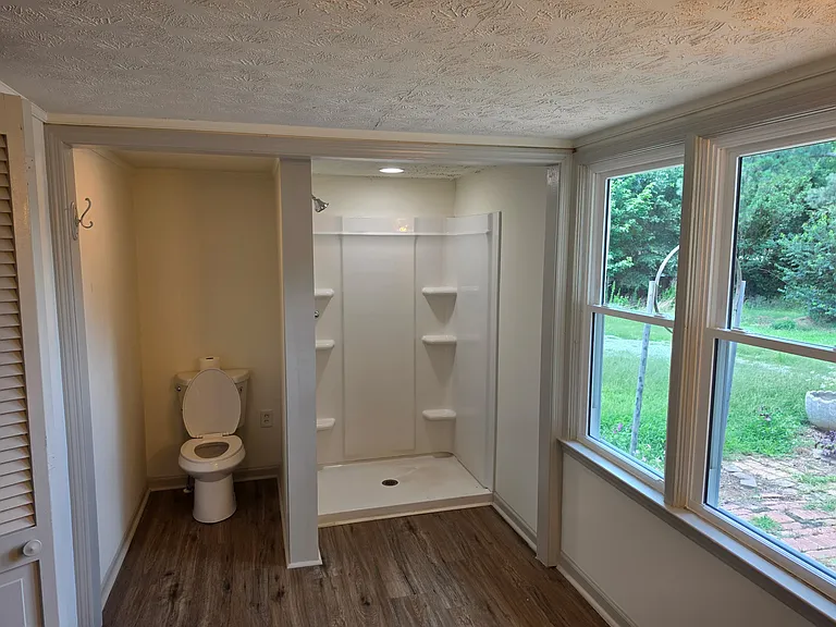 1020 Short Seagraves Rd — Photo 11