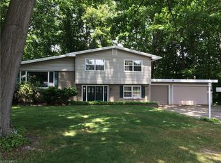 58 Henry Dr, Struthers, OH
