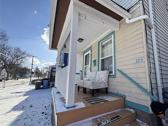 3rd image of 183-185 Baycliff Dr