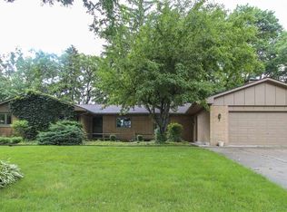2421 Neola St, Cedar Falls, IA 50613