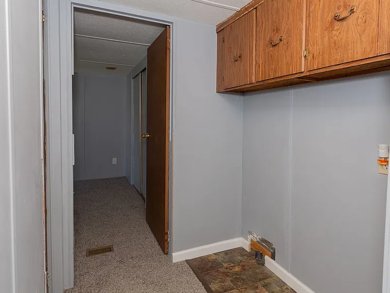 90 Fabric Dr — Photo 12